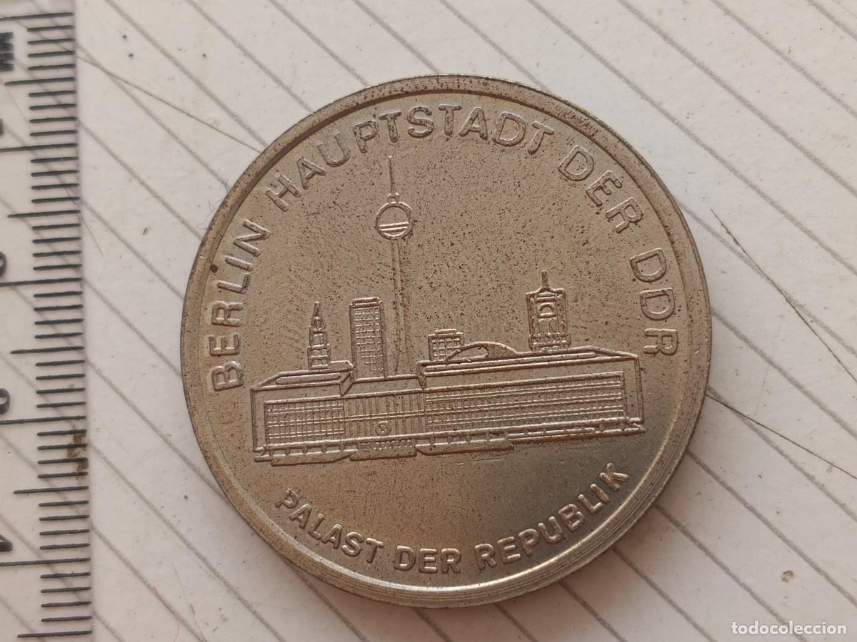 Medallas tem&aacute;ticas: RDA DDR Alemania Oriental. Berlin