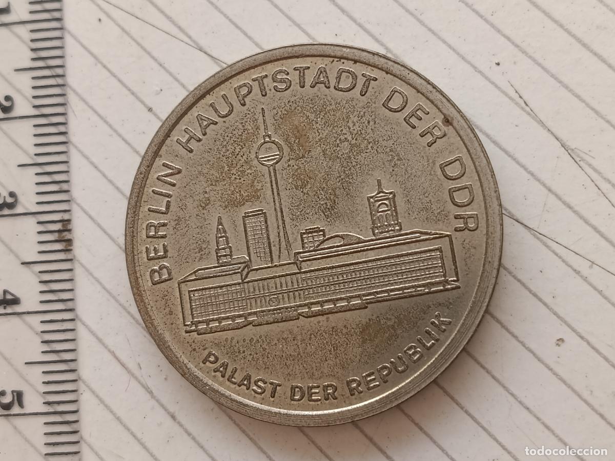Medallas tem&aacute;ticas: RDA DDR Alemania Oriental. Medalla BERLIN