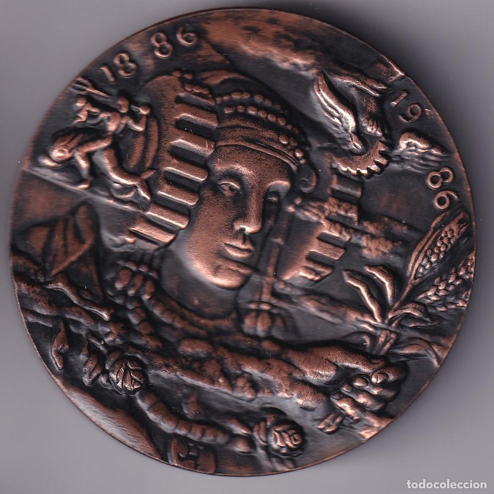 Thematic medals: MEDALLA DE 100 A&Ntilde;OS DE CAMARAS DE COMERCIO Y NAVEGACION DE ESPA&Ntilde;A A&Ntilde;O 1986-DAMA ELCHE (DIAMETRO 7cm)