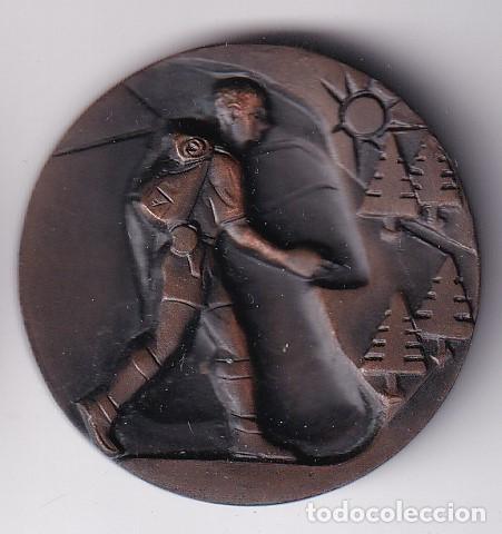 Medallas tem&aacute;ticas: MEDALLA DE XI EXPOSICION DEL SELLO MISIONAL JESUITAS DEL A&Ntilde;O 1968 (DIAMETRO 3,6cm)