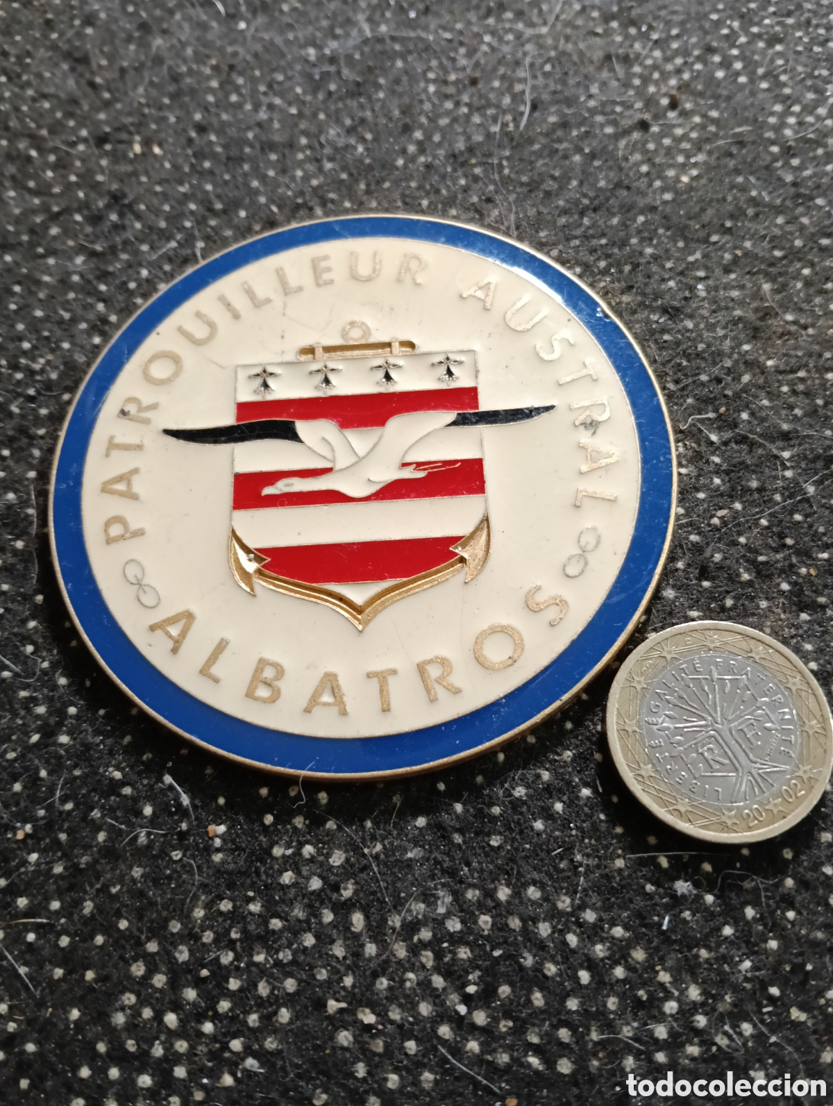 Medallas tem&aacute;ticas: Medall&oacute;n de mesa con insignia de &rdquo;Patrulla Albatros&rdquo;, Armada francesa, metal, mide 7,5 de di&aacute;metro