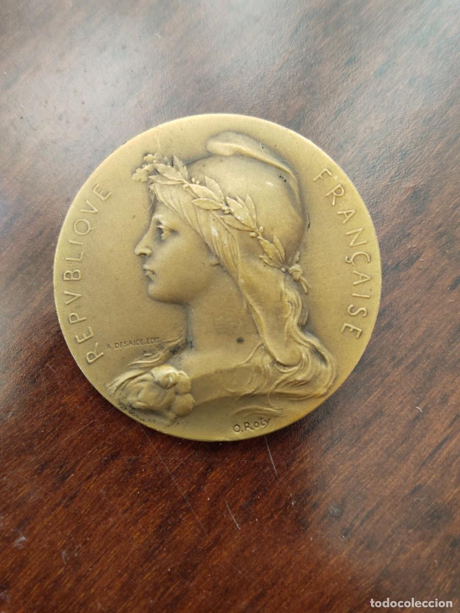 Medallas tem&aacute;ticas: Francia. Medalla en Bronce ahorro escolar. A&ntilde;o 1927. Nominal.