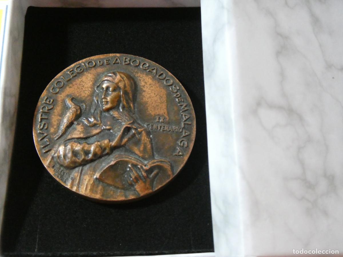 Medallas tem&aacute;ticas: MONEDA MEDALL&Oacute;N II CENTENARIO ILUSTRE COLEGIO ABOGADOS DE M&Aacute;LAGA 1776 1976.