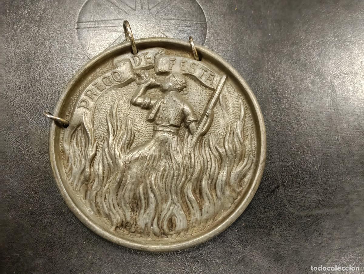 Medallas tem&aacute;ticas: ANTIGUO MEDALLON EN FUNDICION -PREGO DE FESTA - PREGON DE FALLAS DE VALENCIA - JUNTA CENTRAL FALLERA