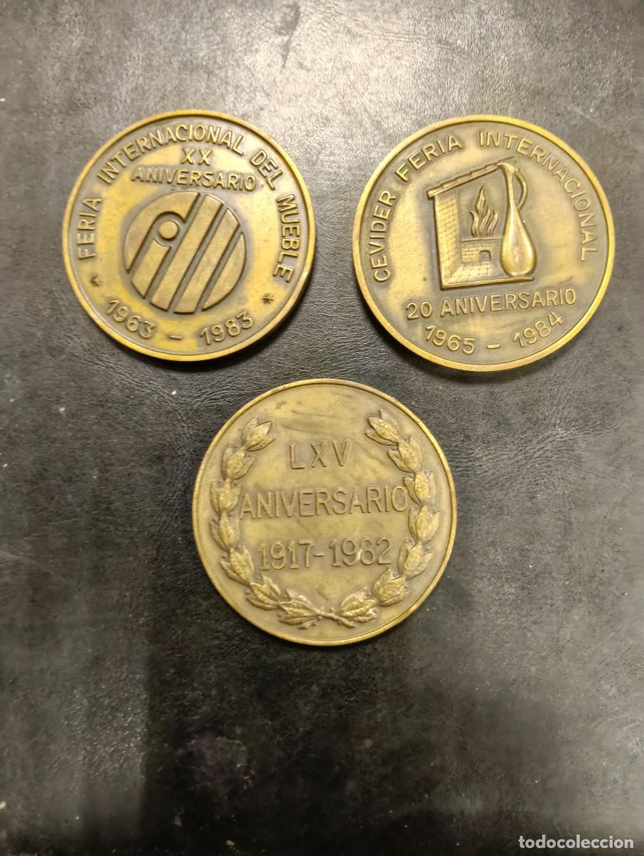 Medallas tem&aacute;ticas: LOTE DE 3 MEDALLAS DE MANO EN BRONCE : FERIA DE MUESTRAS VALENCIA 1982 1983 1984 ANIVERSARIOS