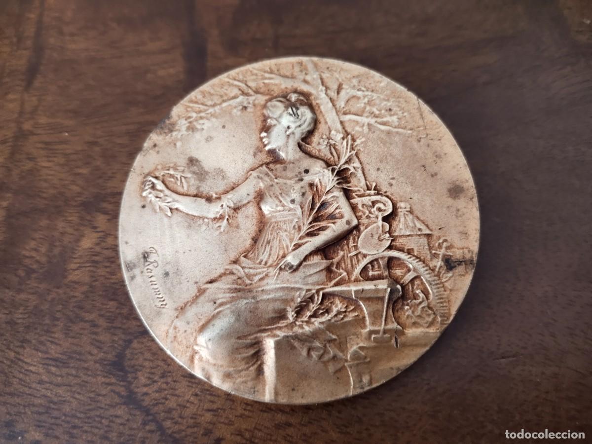 Medallas tem&aacute;ticas: Medalla en bronce, Exposition du Progres Par&iacute;s 1928.