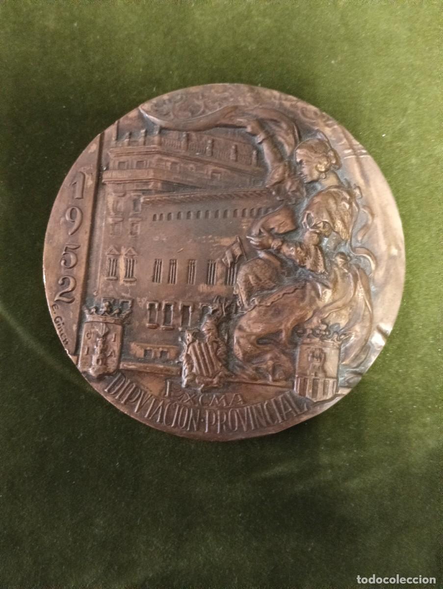 Medallas tem&aacute;ticas: BONITA MEDALLA BRONCE PATINADO 1952 REINSTAURACION GENERALITAT VALENCIANA MEDALLISTA ENRIQUE GINER