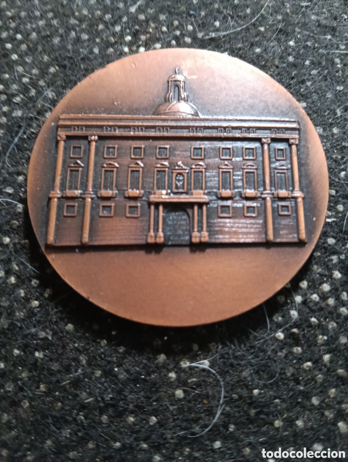 Medallas tem&aacute;ticas: Medalla de los 50 a&ntilde;os de servicio (1923-1973) de A. F. Arg&uuml;elles en la Diputaci&oacute;n de Barcelona (Dip