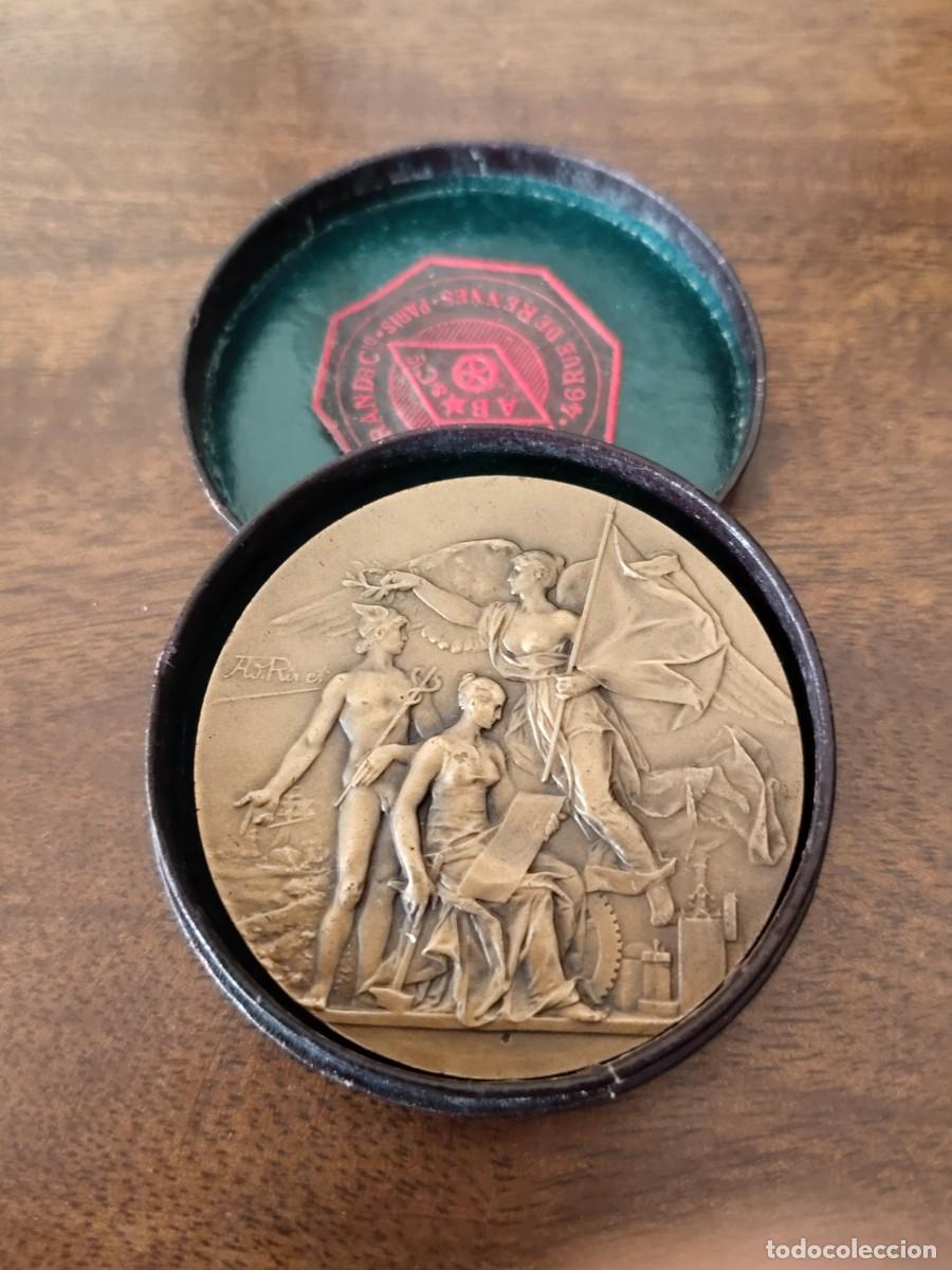 Medallas tem&aacute;ticas: Preciosa Medalla en bronce alegor&iacute;a Comercio y Trabajo. Rivet.