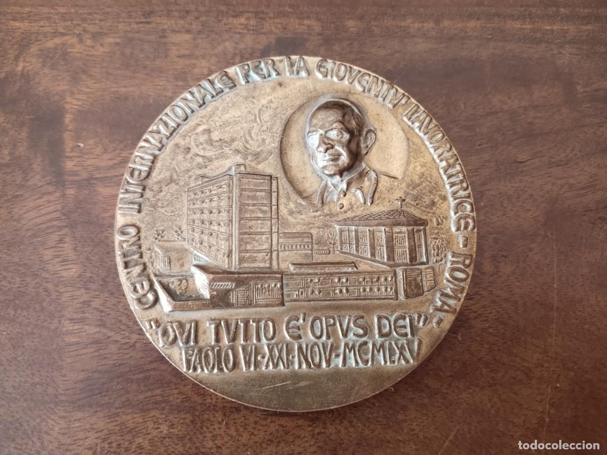 Medallas tem&aacute;ticas: Gran Medalla en bronce Centro Internacional de la Juventud Trabajadora. Juan XXIII.
