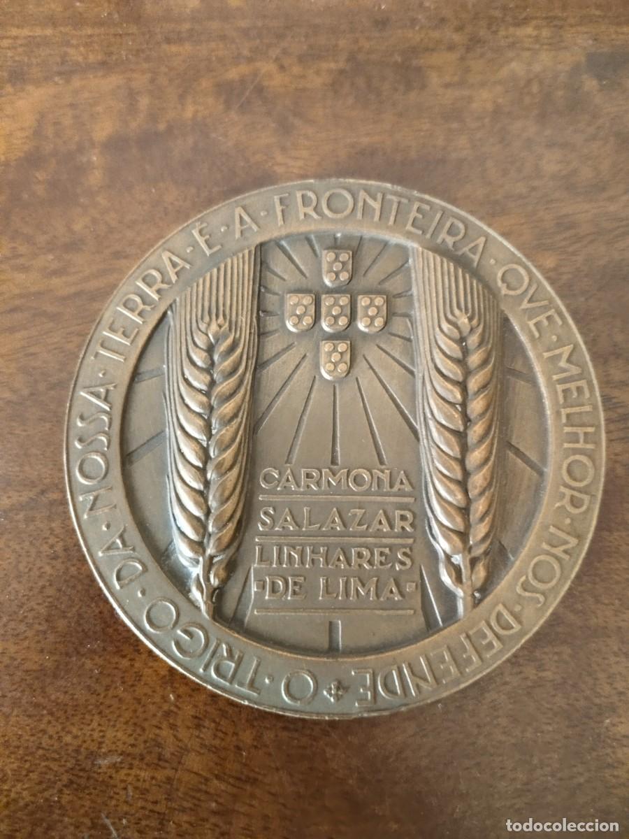 Medallas tem&aacute;ticas: Portugal. Medalla &rdquo;El Trigo de nuestra Tierra es la Frontera que mejor nos defiende&rdquo; 1949.