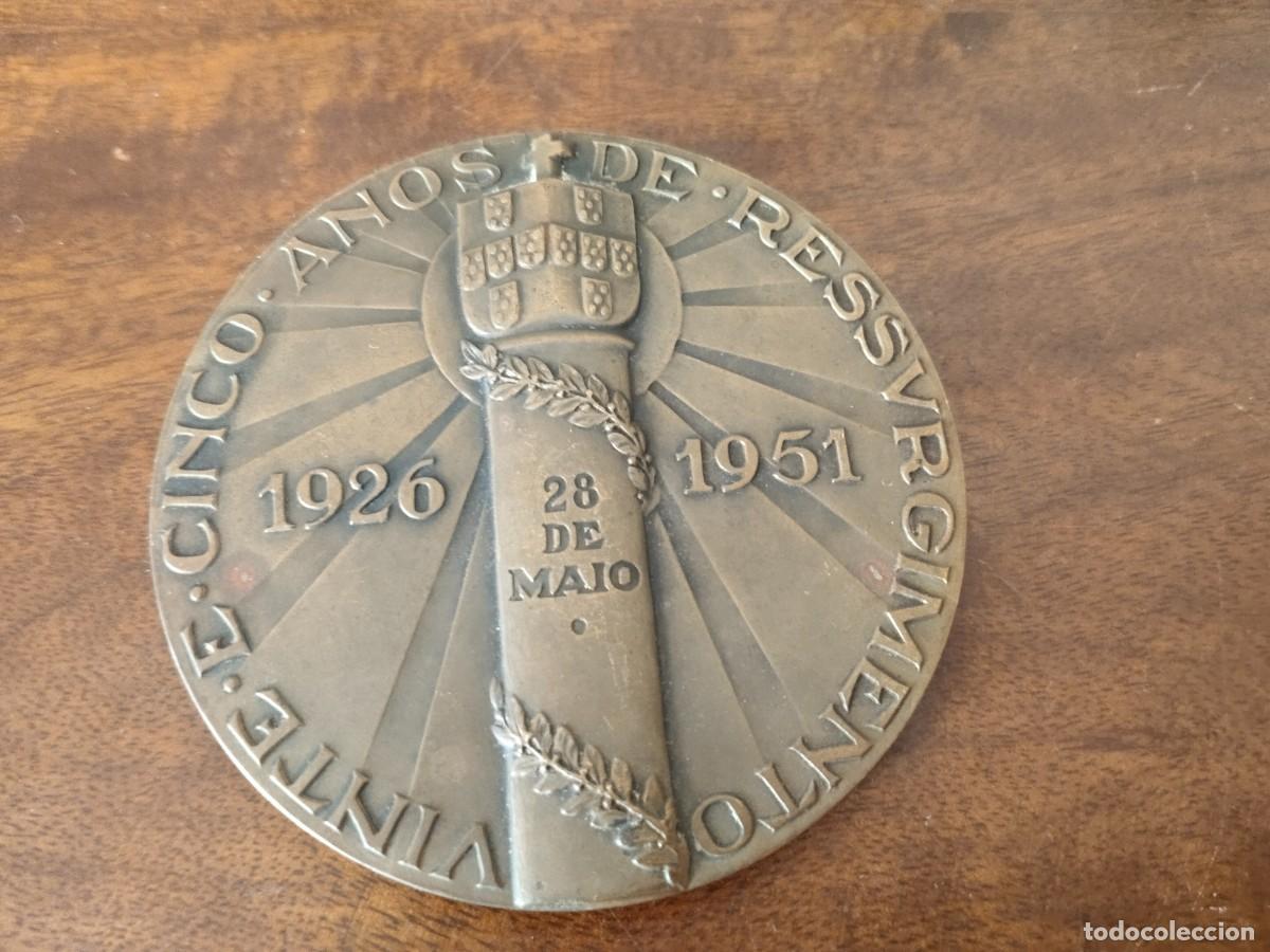 Medallas tem&aacute;ticas: Portugal. Medalla 25 Anos de Ressurgimento. 1926-1951. 28 de Maio.
