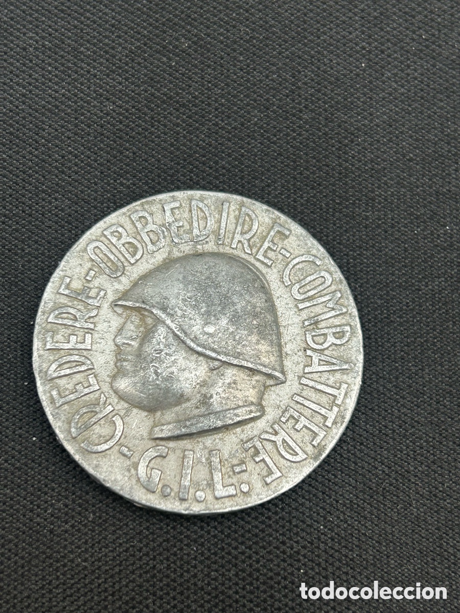 Medallas tem&aacute;ticas: Insignia Mussolini partido fascista Italia