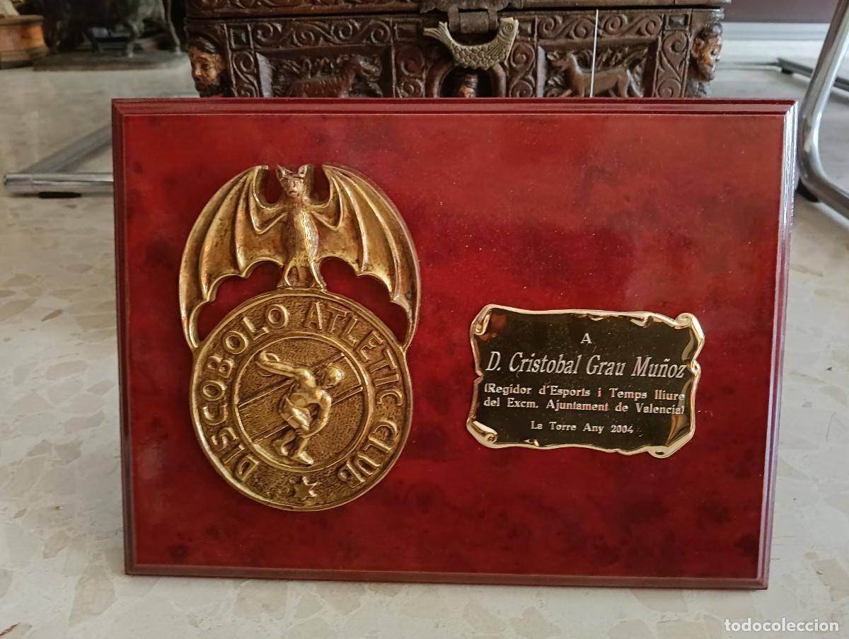 Medallas tem&aacute;ticas: PLACA CON PRECIOSO ESCUDO EN BRONCE DEL DISCOBOLO ATLETIC / ATHLETIC CLUB LA TORRE ( VALENCIA )