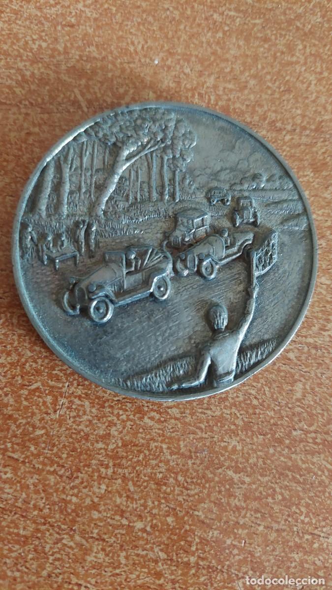 Medallas tem&aacute;ticas: Antigua medalla Rallye de pineau 1986