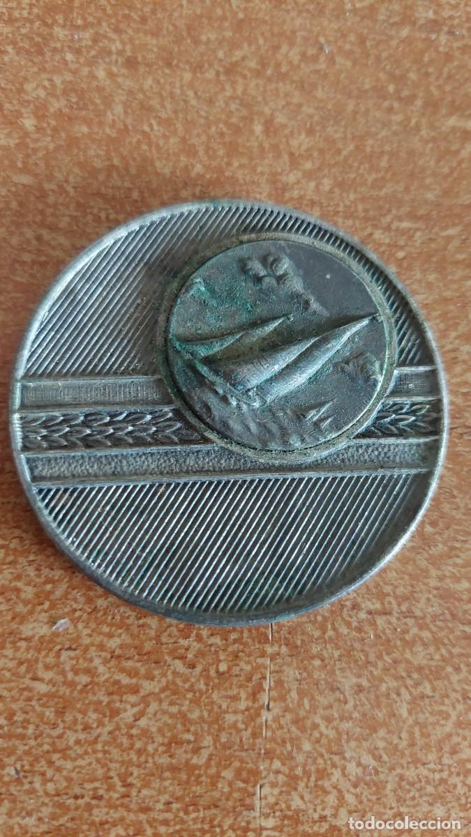 Medallas tem&aacute;ticas: Antigua medalla Nautismo