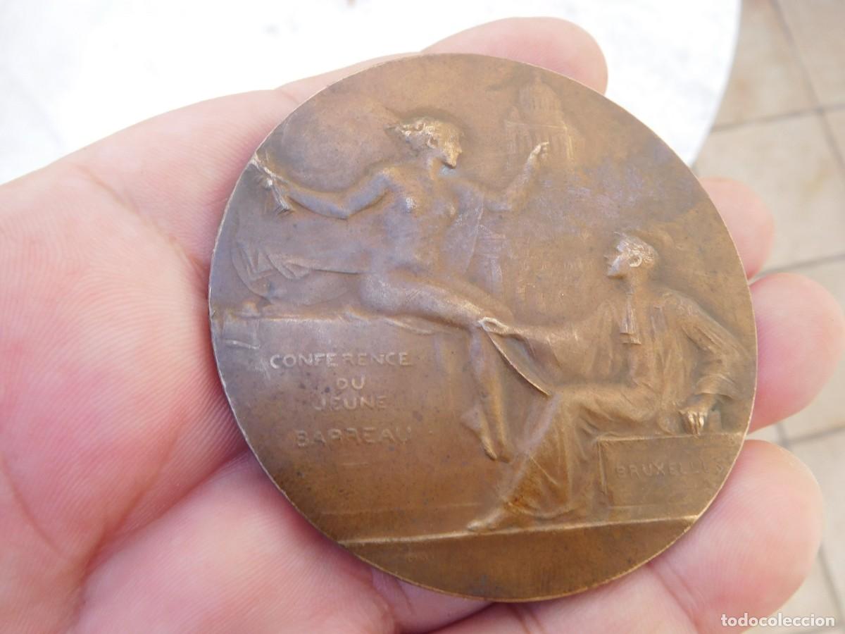 M&eacute;dailles th&eacute;matiques: Medalla de bronce. Conference du jeune barreau Bruxelles 1931 1932. Bonnetain