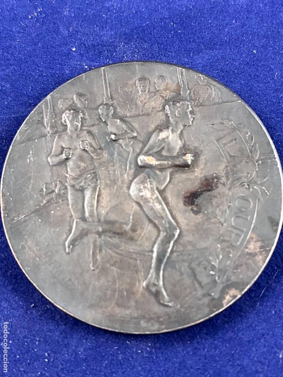 Medallas tem&aacute;ticas: Medalla Atletismo La Course c. 1910 Le Progr&egrave;s De Lyon 45mm Bronce Art Nouveau. Estado Muy Bueno