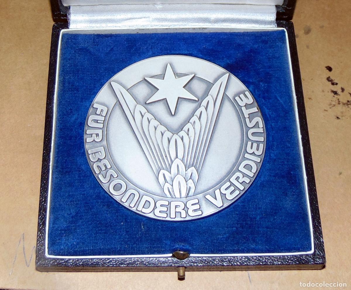 Medallas tem&aacute;ticas: MEDALLA CONMEMORATIVA POSIBLEMENTE ALEMANA EN SU ESTUCHE, DESCONOZCO EL METAL, 8,1CM DE DIAMETRO