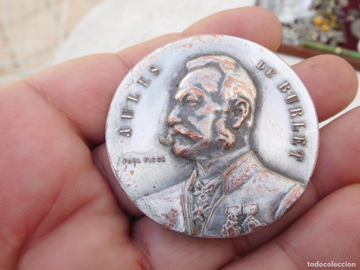 Medallas tem&aacute;ticas: Medalla de cobre plateado Jules de Burlet. Grabador Paul Fisch