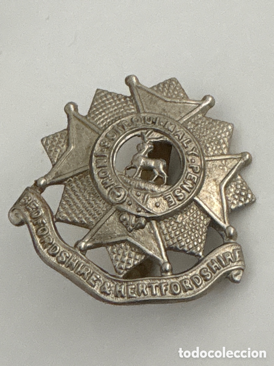 Medallas tem&aacute;ticas: Emblema insignia gorra militar ( medalla Inglaterra escarapela British HONI BOIT