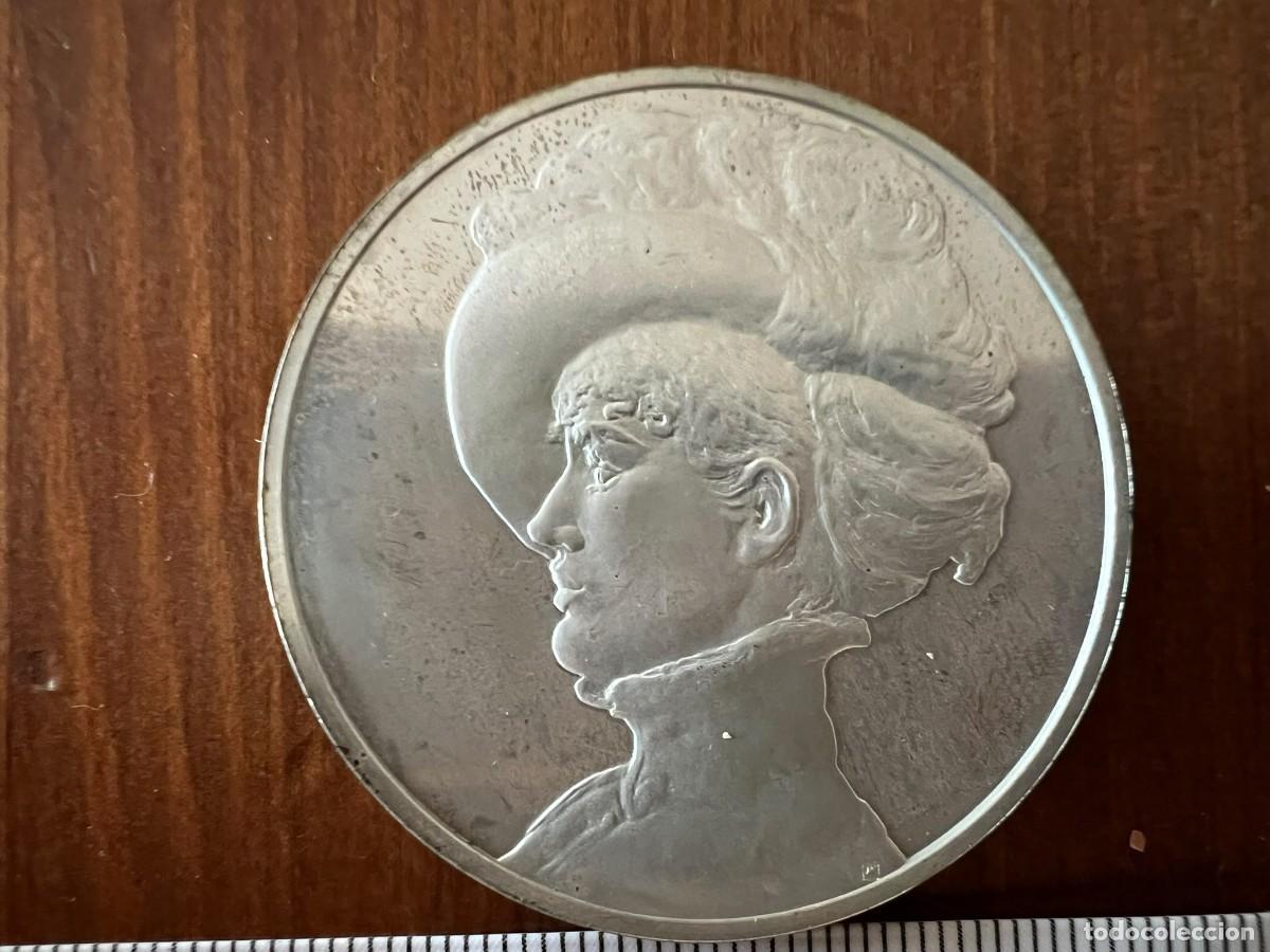 Medallas tem&aacute;ticas: Medalla de plata de laserie &laquo;Tr&eacute;sors du Louvre&raquo;