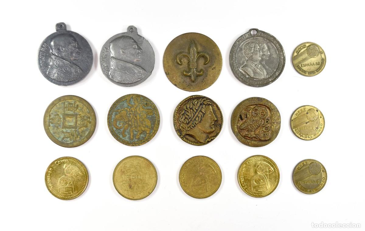 Medalhas tem&aacute;ticas: Lote 15 medallas variadas