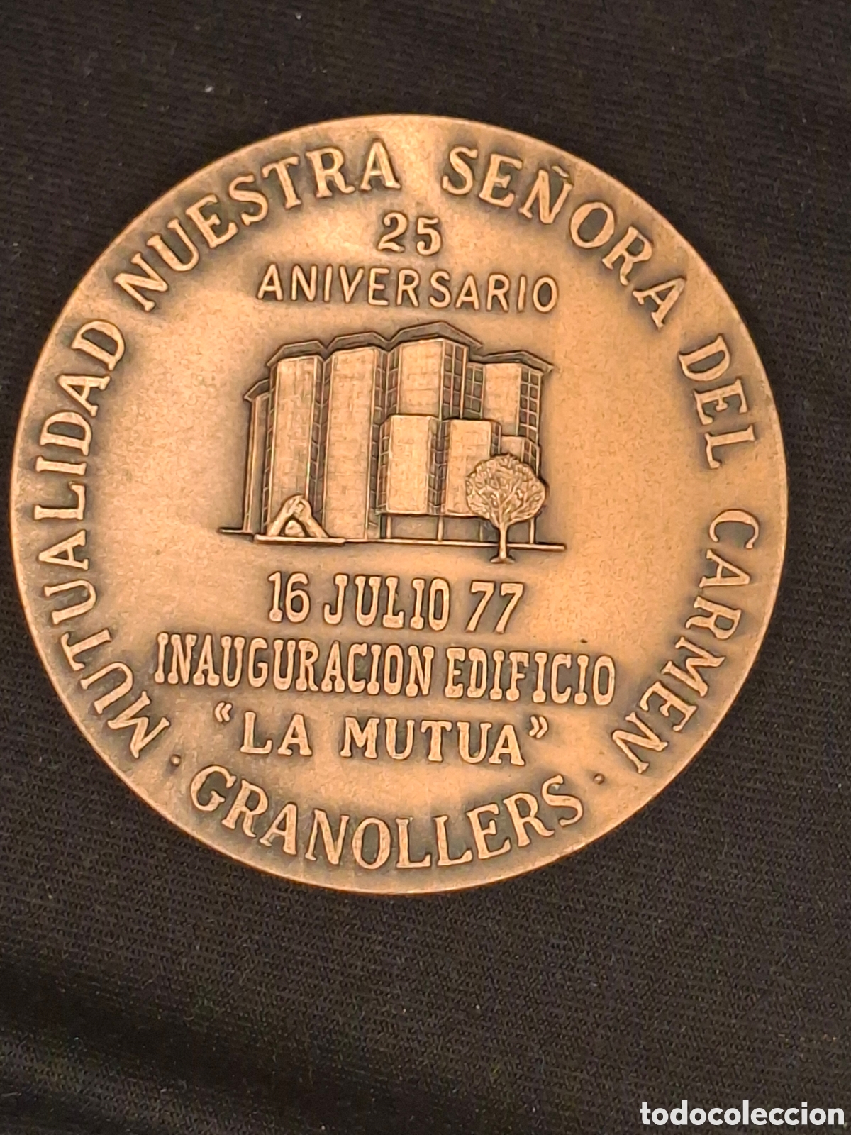 Medaglie tematiche: Medalla Mutualidad N&ordf; S&ordf; del Carmen, Granollers, a&ntilde;o 1977. Medallista Vallmitjana. MTC5