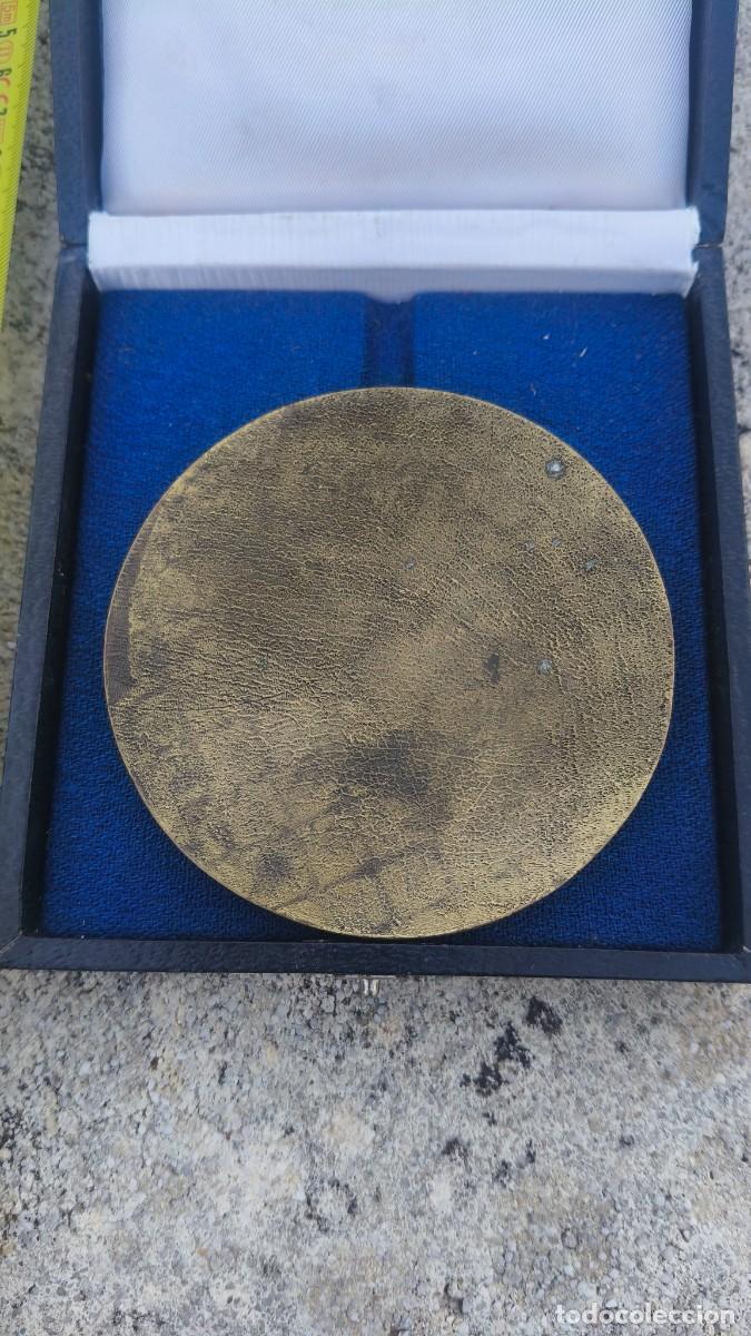 Medallas tem&aacute;ticas: M&eacute;daille comm&eacute;morative de bronze collection - Foto 3