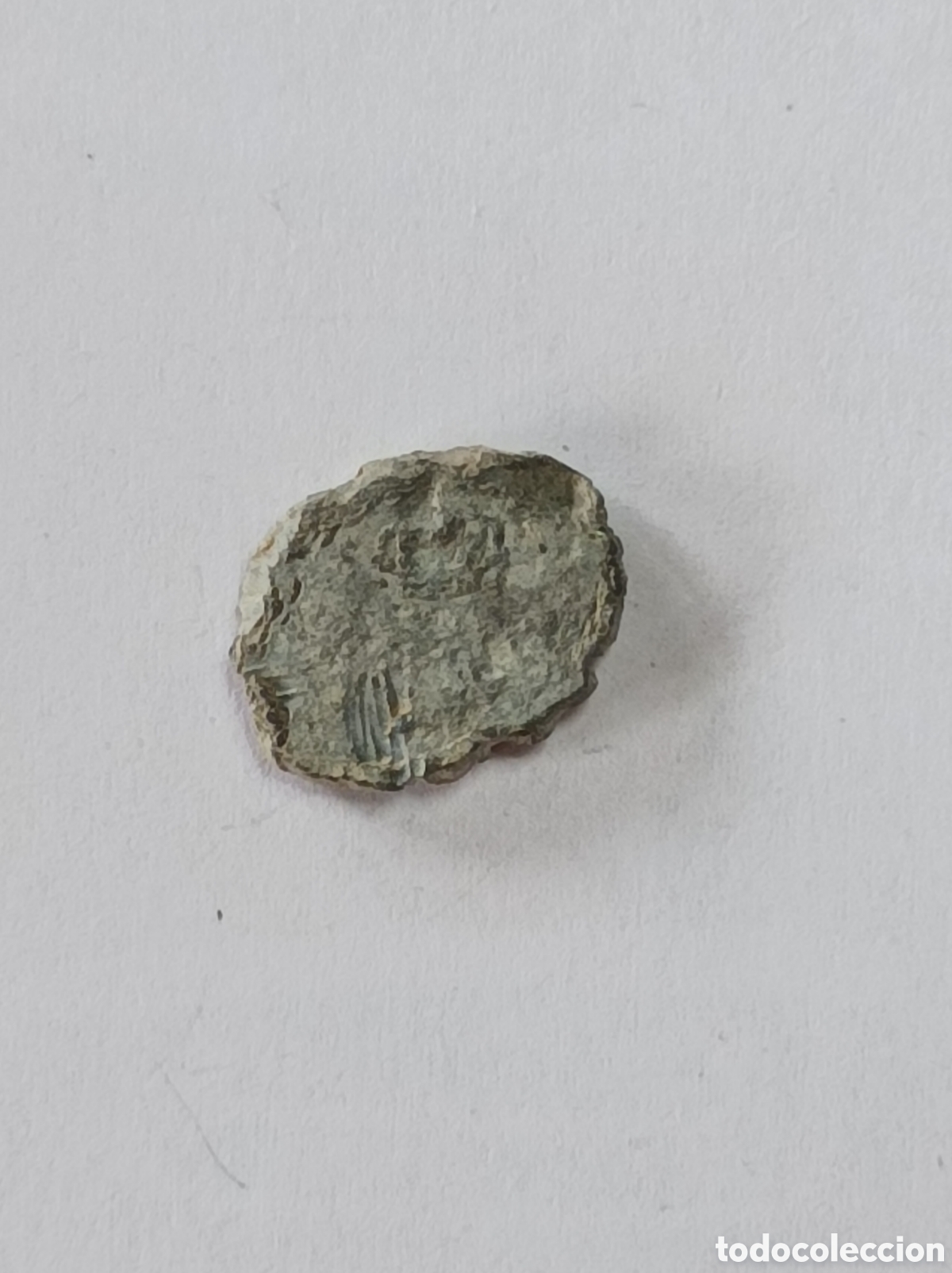 Medallas tem&aacute;ticas: CORONA SIN IDENTIFICAR. ANTIGUO SELLO DE PLOMO O MARCHAMO. PRECINTO.