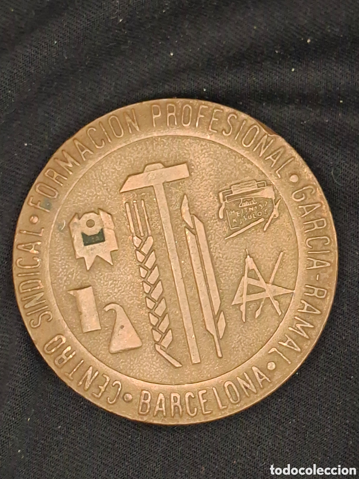 Medallas tem&aacute;ticas: MEDALLA INAGURACION CENTRO SINDICAL FORMACION PROFESIONAL GARCIA-RAMAL 1973 BARCELONA. MTC6