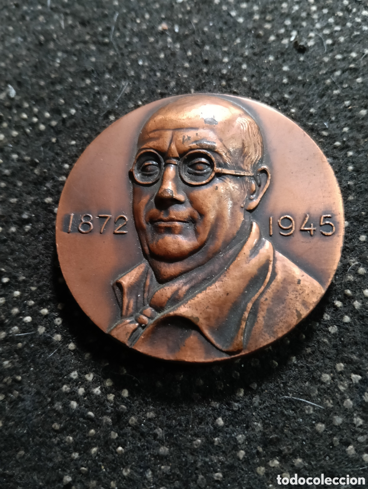 Medallas tem&aacute;ticas: Medalla de Manolo Hugue Mart&iacute;nez, Caldas de Montbui 1973 mide 5 cm de di&aacute;metro