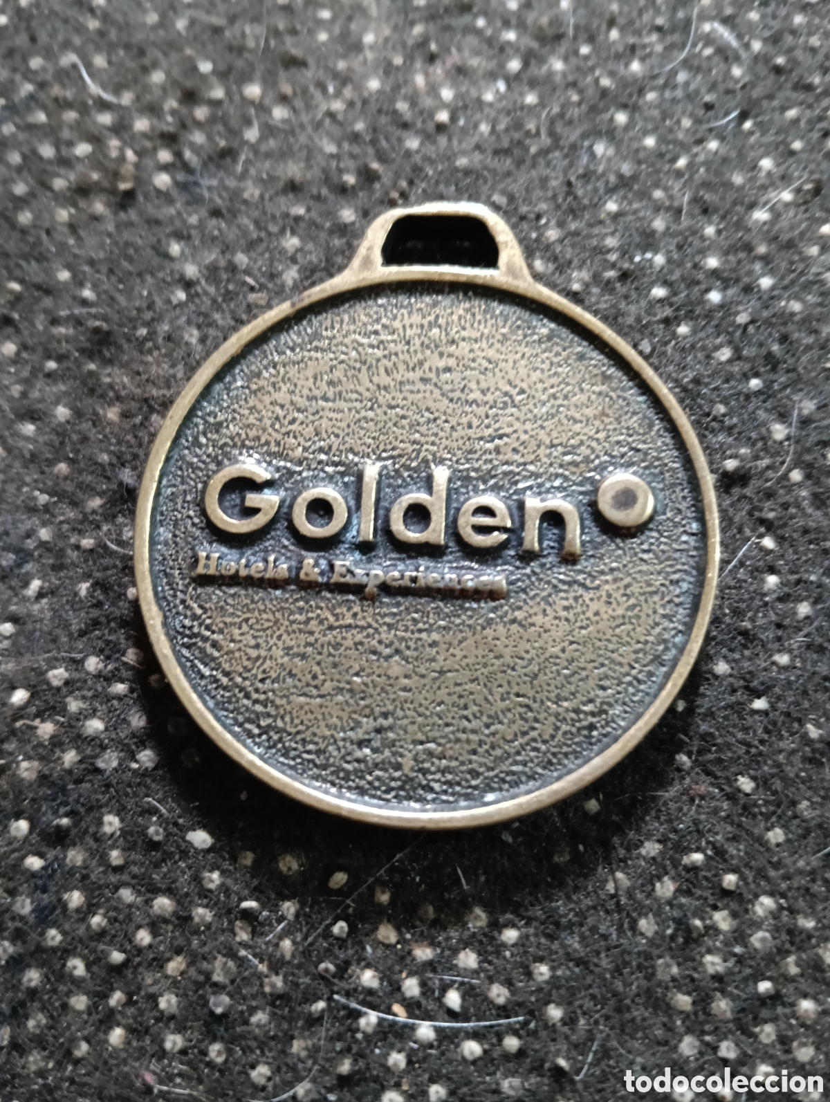 Medallas tem&aacute;ticas: Medalla de la cadena Golden Hotels & Experiences. Mide 4 cm de di&aacute;metro