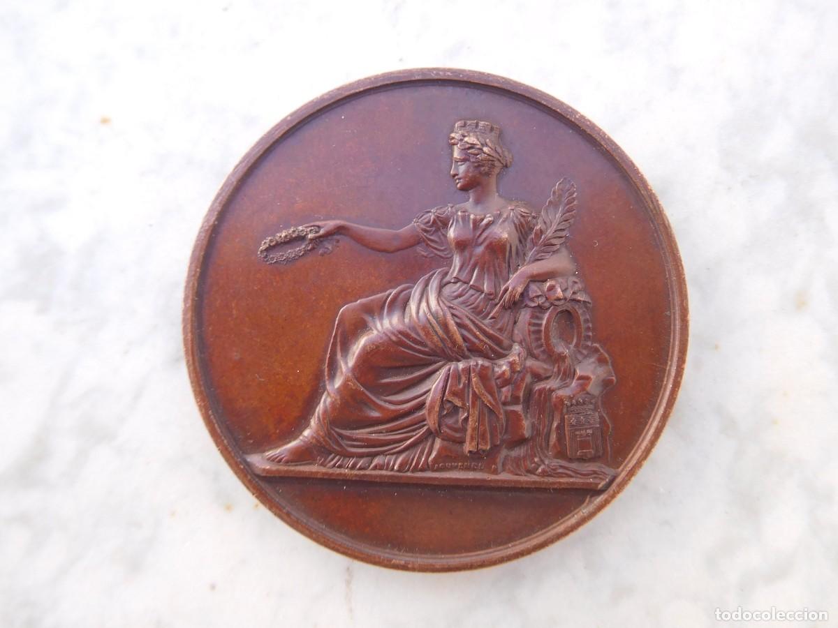 Thematische Medaillen: Medalla antigua de bronce. Tournai aux maitres de pauvres. Adolphe-Christian Jouvenel