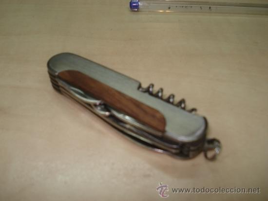 Militaria: Navaja multiusos en acero y madera. - Foto 2