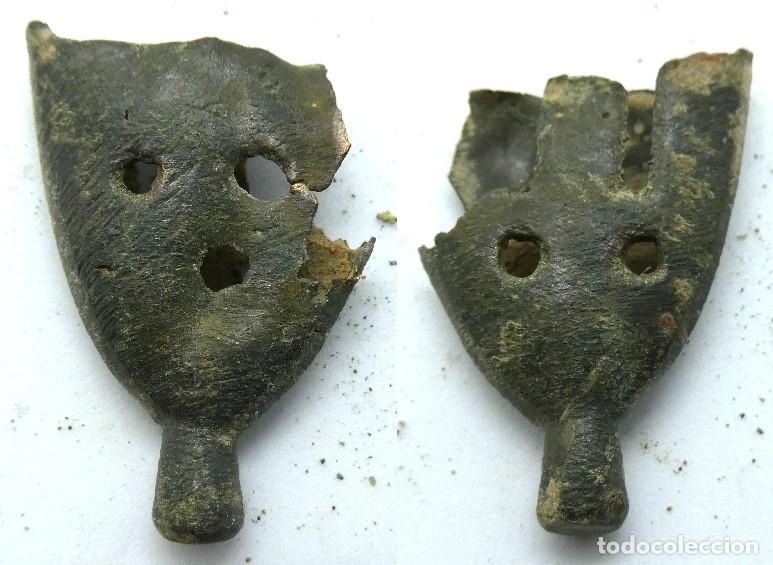 Militaria: Antigua contera Medieval para funda de cuchillo - Foto 1
