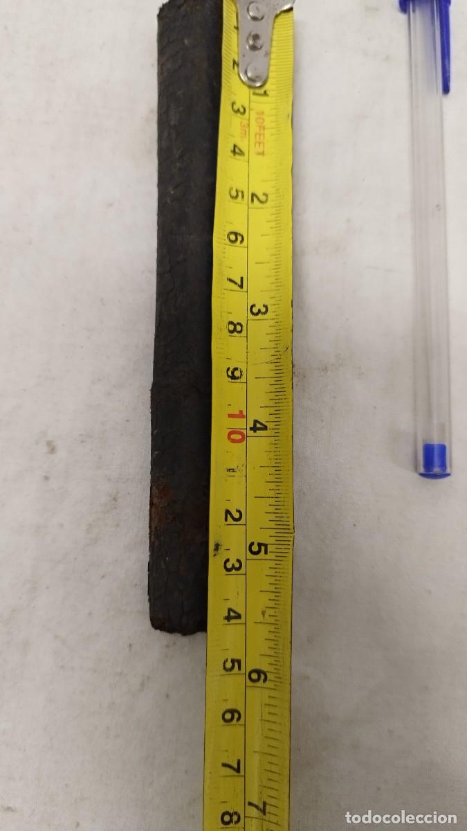 Militaria: Antigua funda de cuero de cuchillo,hoja triangular - Foto 9