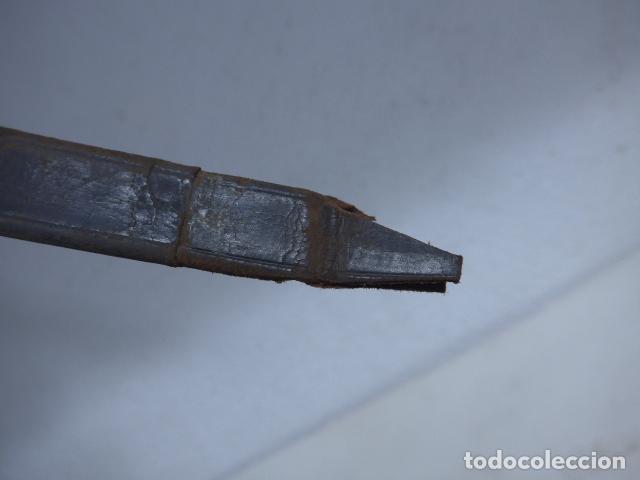 Militaria: Antigua funda de cuero de espada, original. - Foto 4
