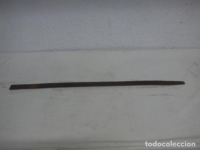 Militaria: Antigua funda de cuero de espada, original. - Foto 1