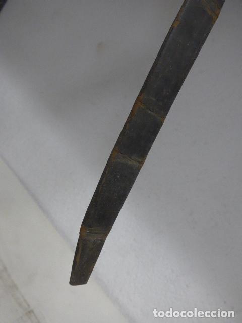 Militaria: Antigua funda de cuero de espada, original. - Foto 4