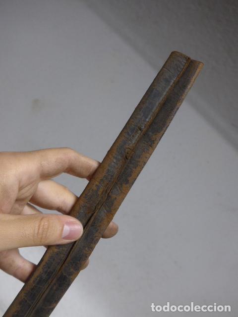 Militaria: Antigua funda de cuero de espada, original. - Foto 6