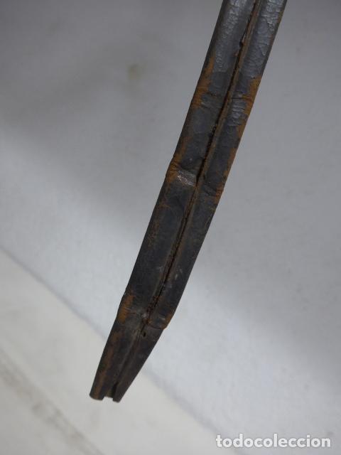 Militaria: Antigua funda de cuero de espada, original. - Foto 8