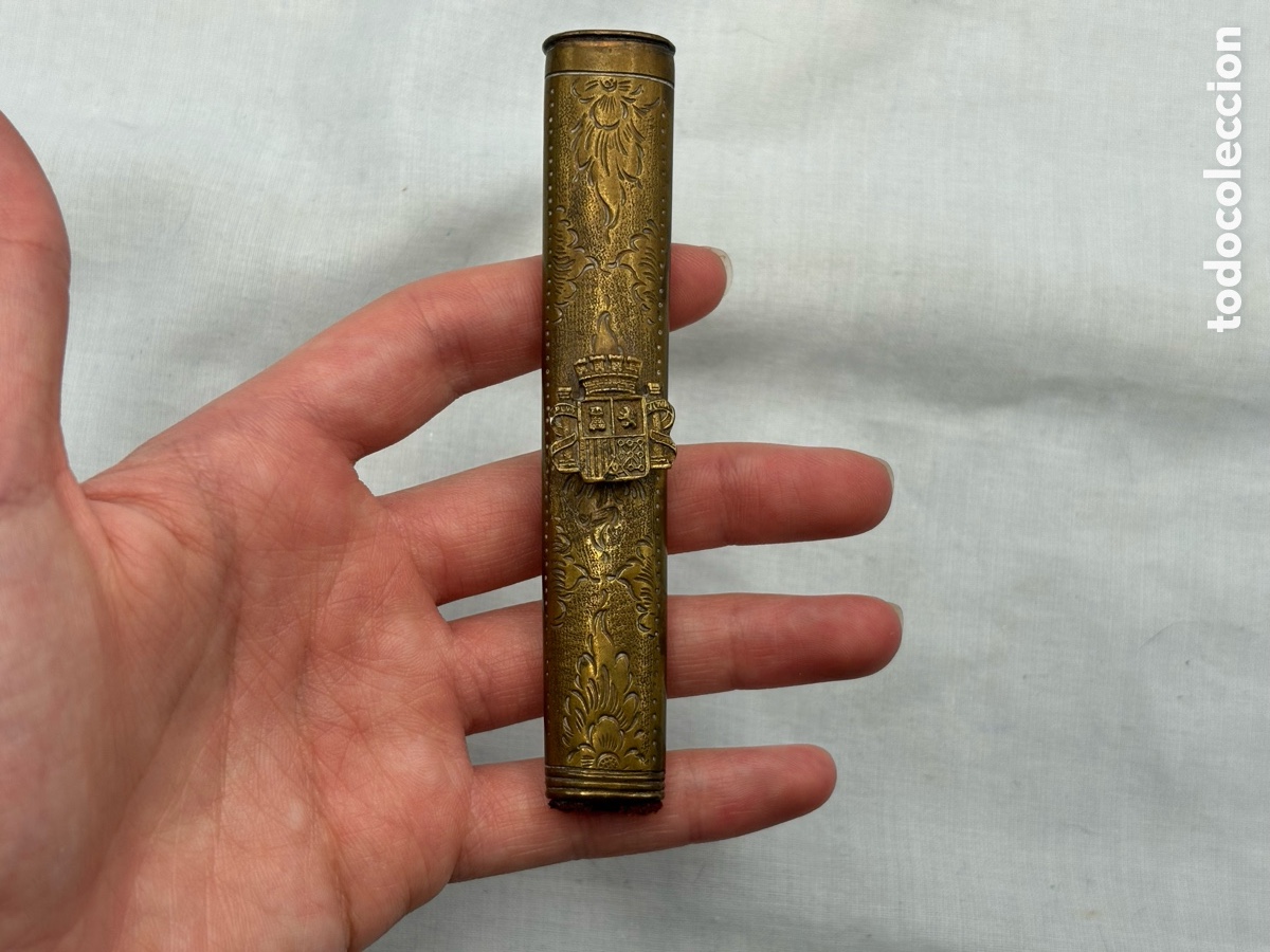 Militaria: ANTIGUO BROCAL DE ESPADIN CON EL ESCUDO DE LA REPUBLICA