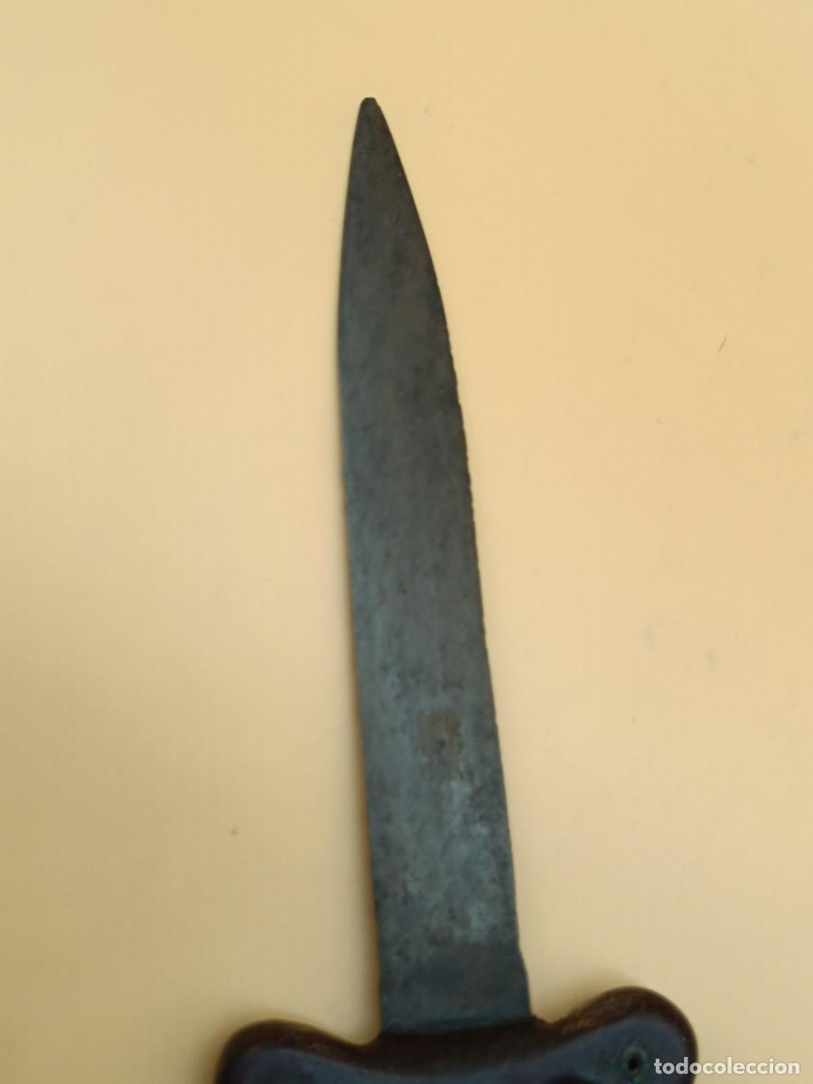 Militaria: ANTIGUA DAGA O PU&Ntilde;AL. 33,5CM. - Foto 5