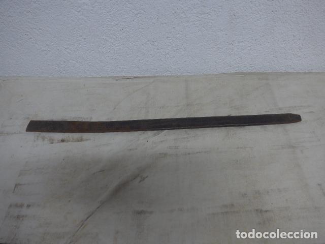 Militaria: Antigua funda de cuero de espada, original. - Foto 1