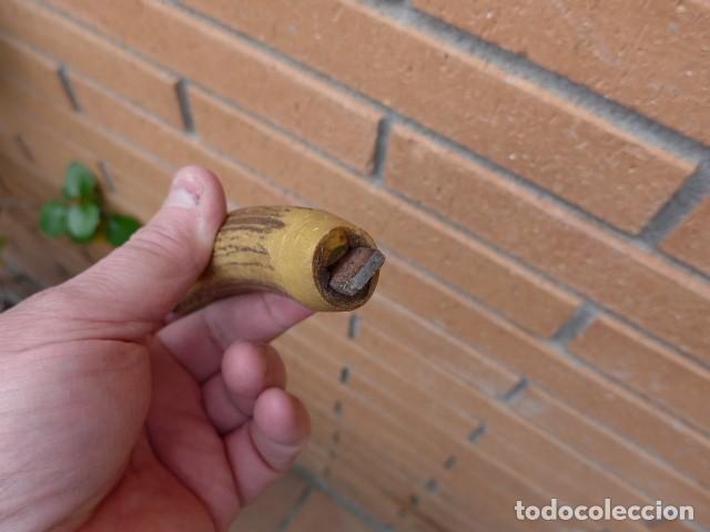 Militaria: ANTIGUO MANGO O EMPU&Ntilde;ADURA DE CUCHILLO - Foto 8