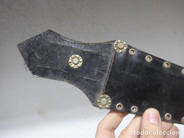 Militaria: Antigua funda de cuchillo, original. - Foto 2