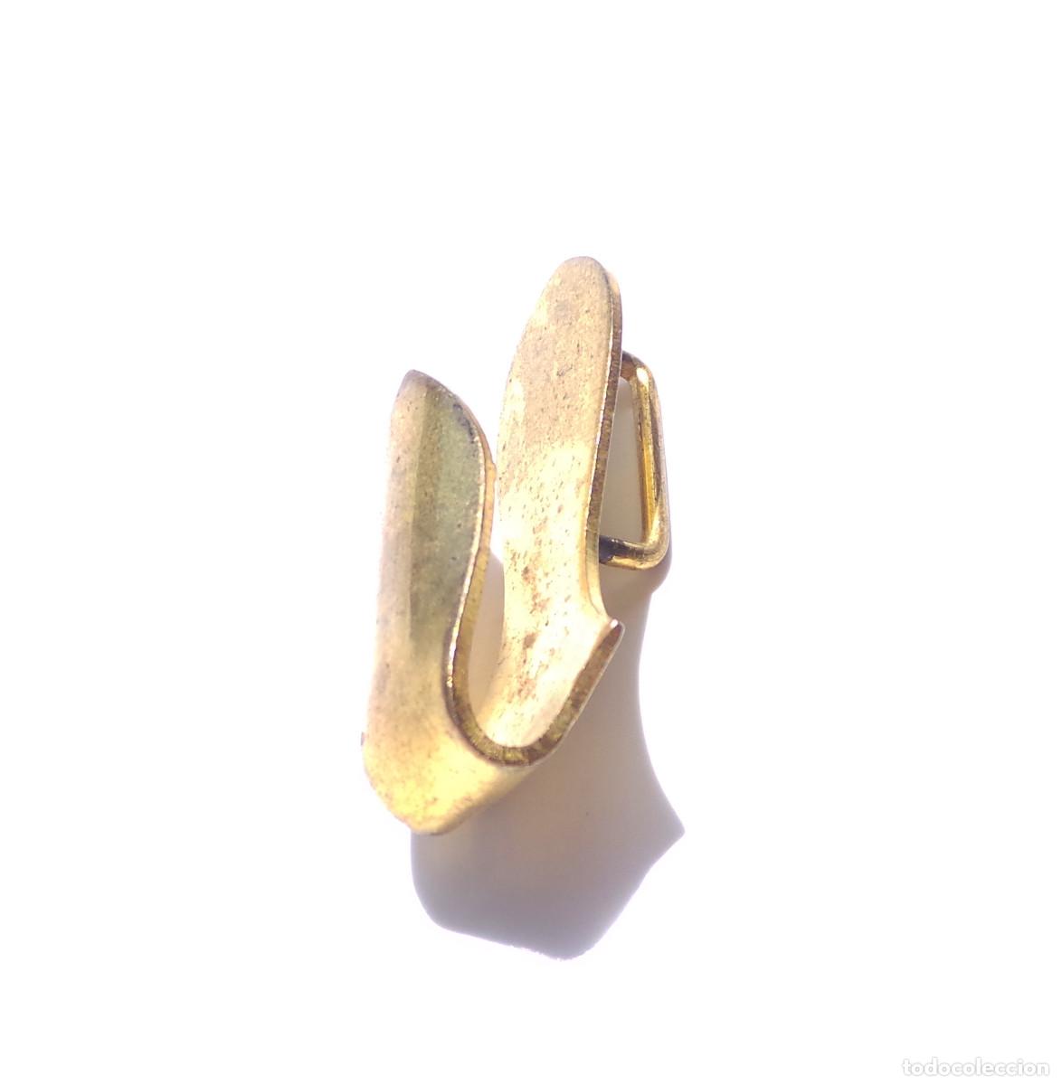 Militaria: GANCHO PORTA SABLES, ESPADAS. - Foto 2