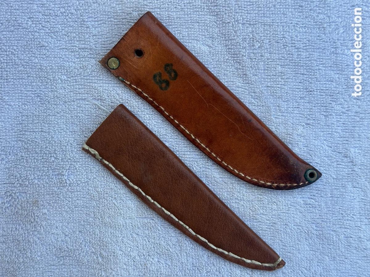 Militaria: 2 ANTIGUAS FUNDAS DE CUCHILLO DE CUERO