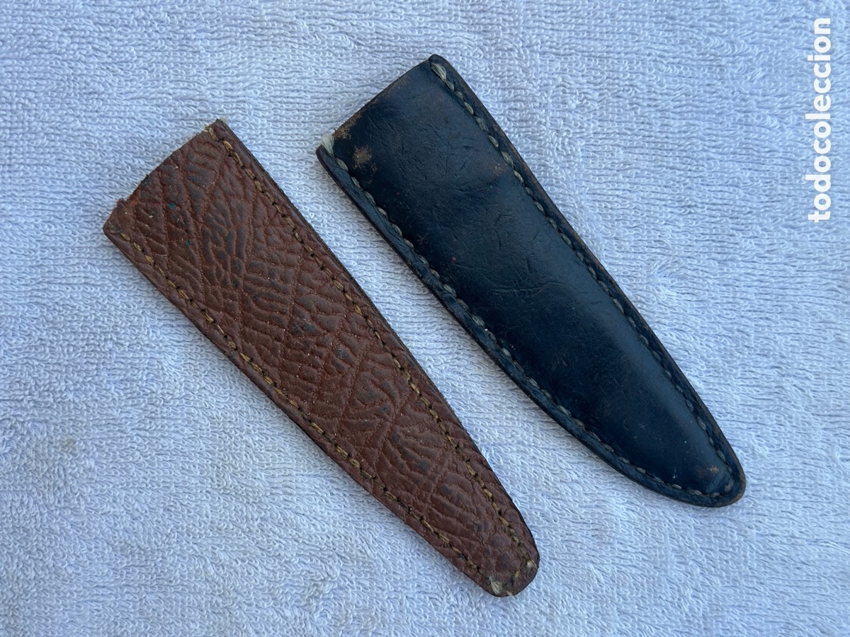 Militaria: 2 ANTIGUAS FUNDAS DE CUCHILLO DE CUERO